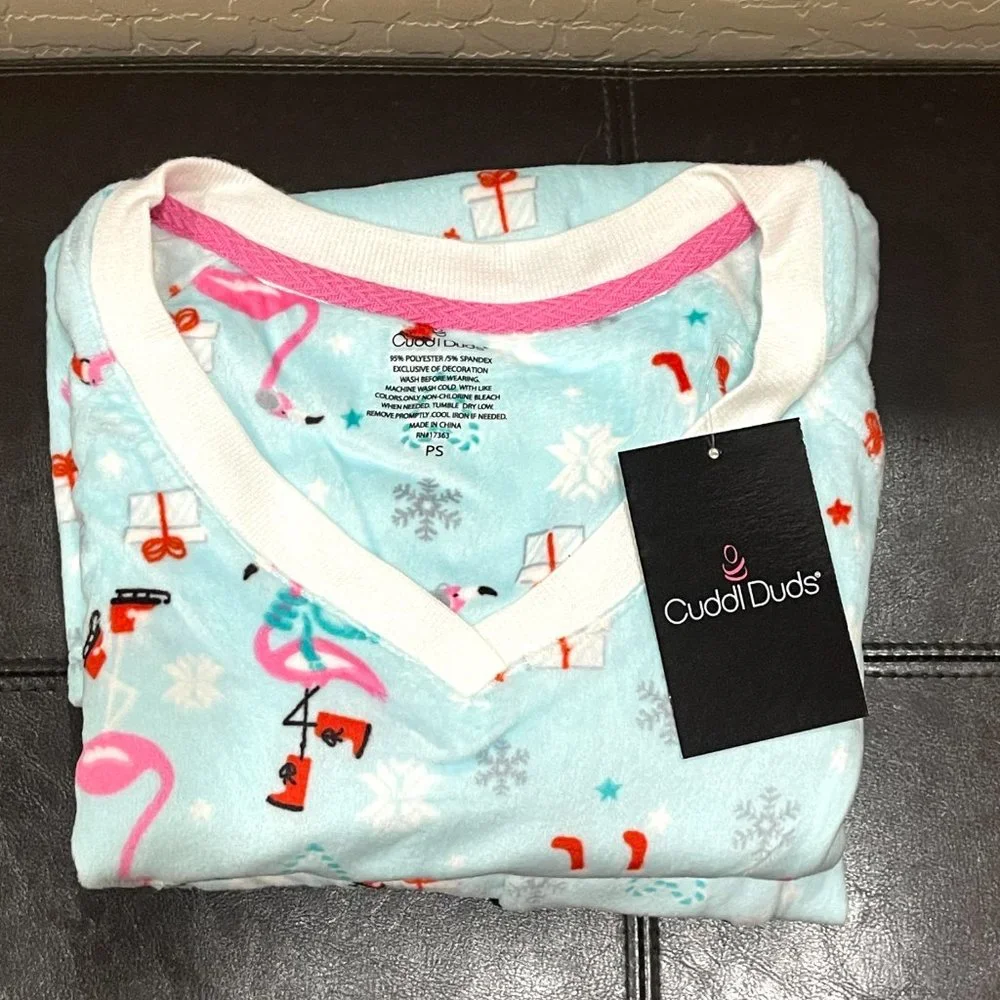 Cuddl Duds Light Blue Holiday Print V-Neck Pajama Set